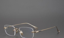 钛金眼镜架的时尚与舒适（品味独特的钛金眼镜使用体验）